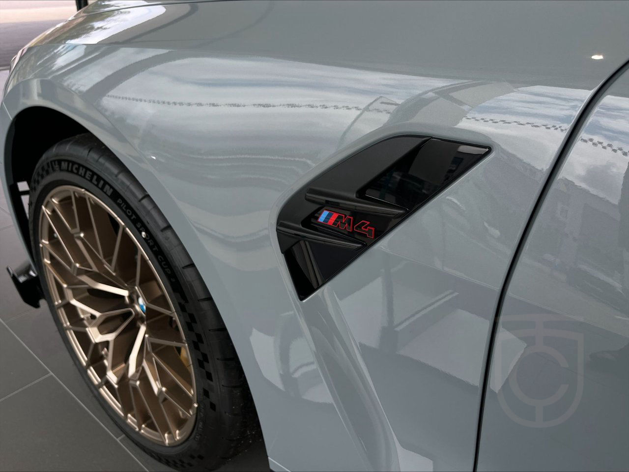 BMW M4 CS