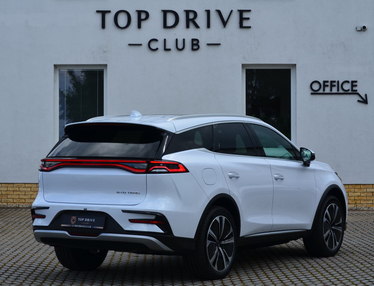 BYD TANG MY2025/AWD/800V/7 míst