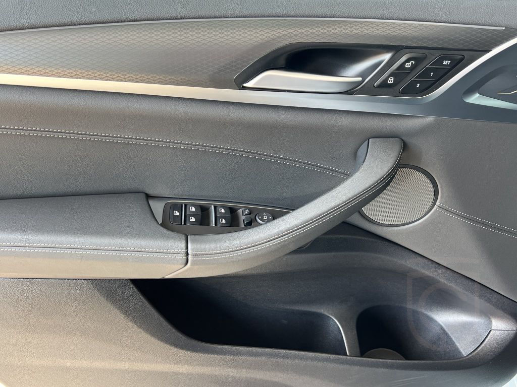 BMW X3 M Competition NAVI LASER AHK 360° PANO HUD AC