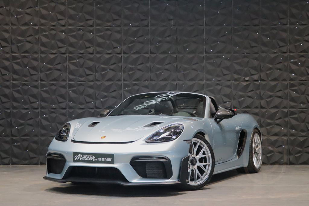 Porsche 718 Spyder RS - PTS - Weissach - Carbon