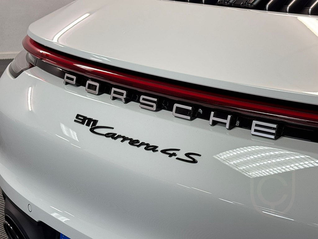 Porsche 911 992 Carrera 4S