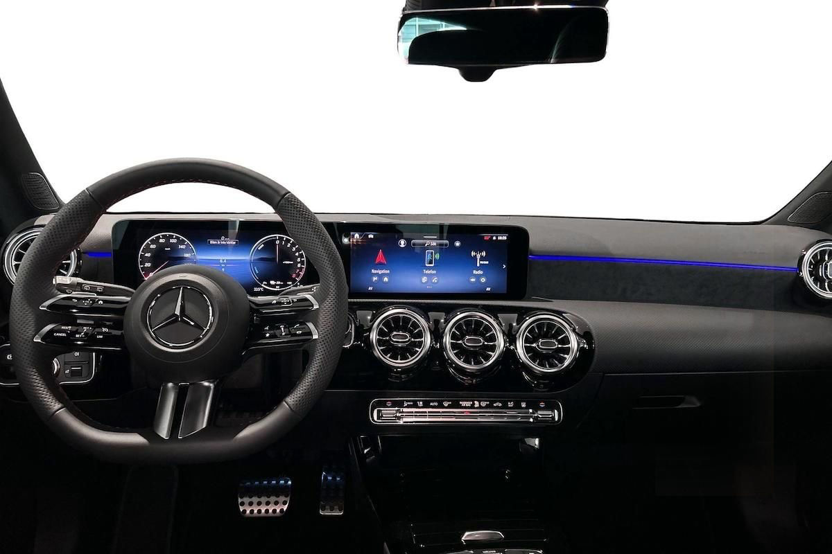 Mercedes-Benz A 250e