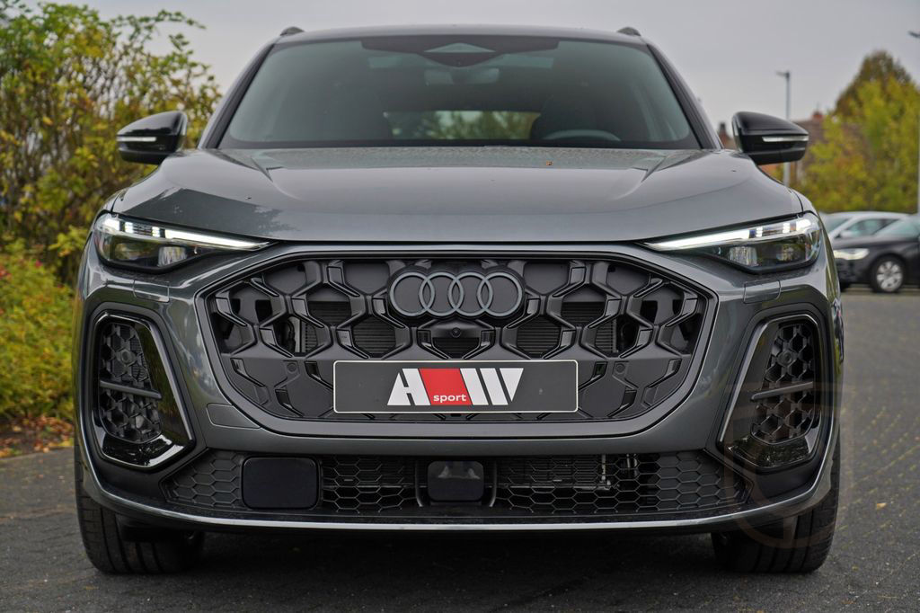 Audi SQ5 PANO LUFTFEDER TECH PRO MMI PRO STD.HZG AHK