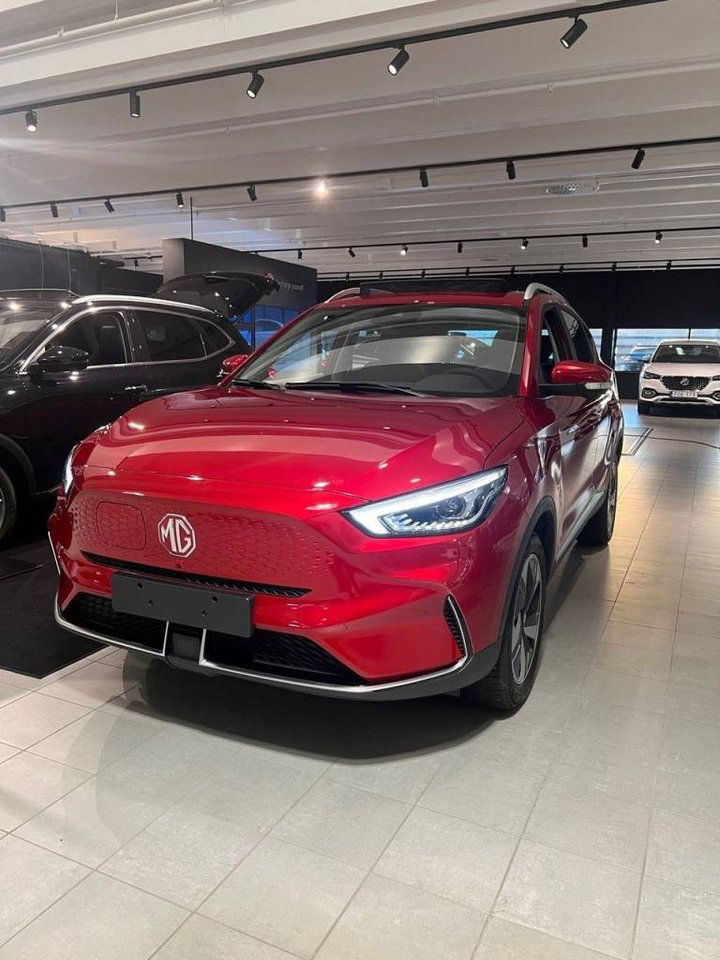 MG ZS EV LUXURY