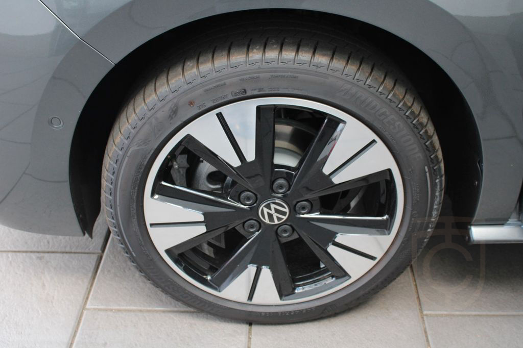 Volkswagen T7 Multivan 2.0 TDI SCR DSG LÜ Edition Life RFK