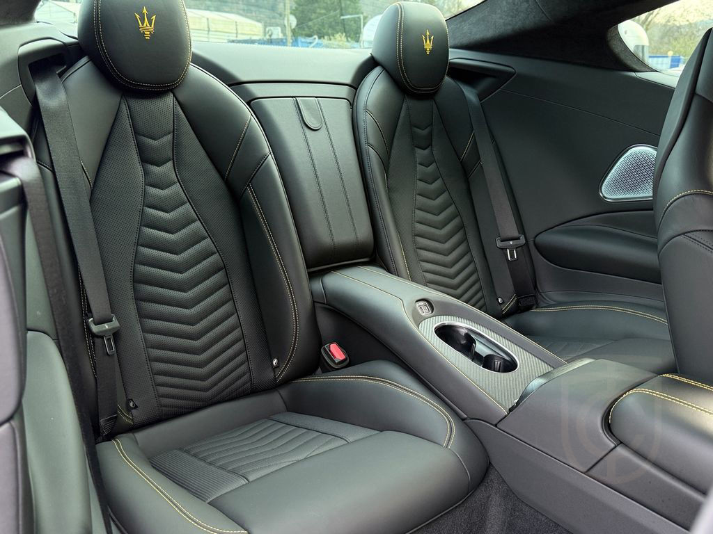 Maserati GranTurismo 3.0 V6 404 kW AWD Trofeo