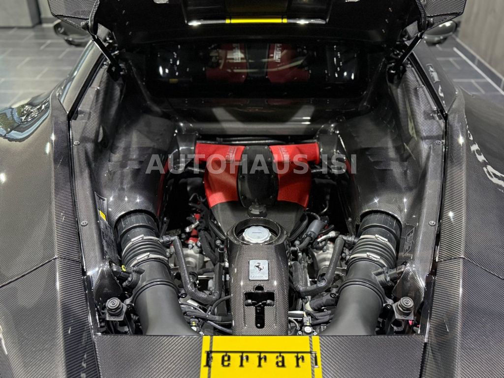 Ferrari F8 Tributo NOVITEC N-LARGO 1 of 1 *FULL CARBON*