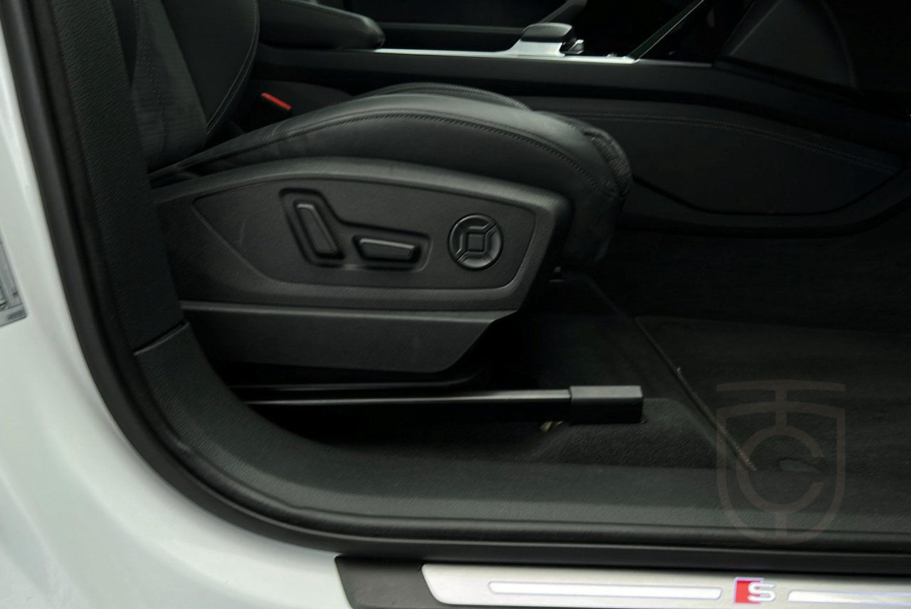 Audi E-Tron 55 quattro S-Line Advanced Svart Optik