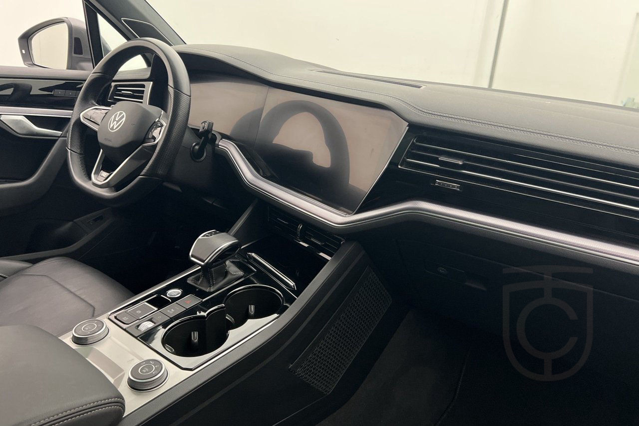 Volkswagen Touareg V6 TDI 4M R-Line Innovation Pano Dynaudio