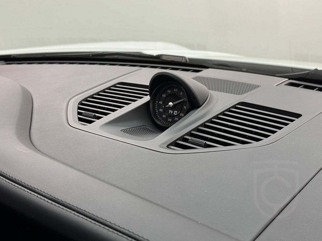 Porsche 911 992 Carrera 4S
