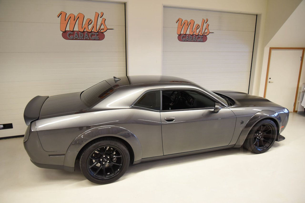 Dodge Challenger SRT Jailbreak Redeye Widebody Underbar bil!