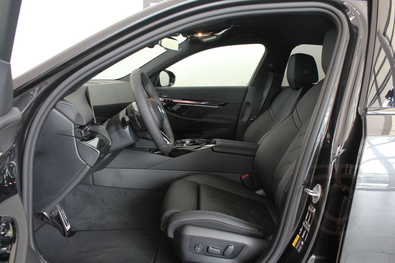 BMW 530e xDrive Sedan M Sport H