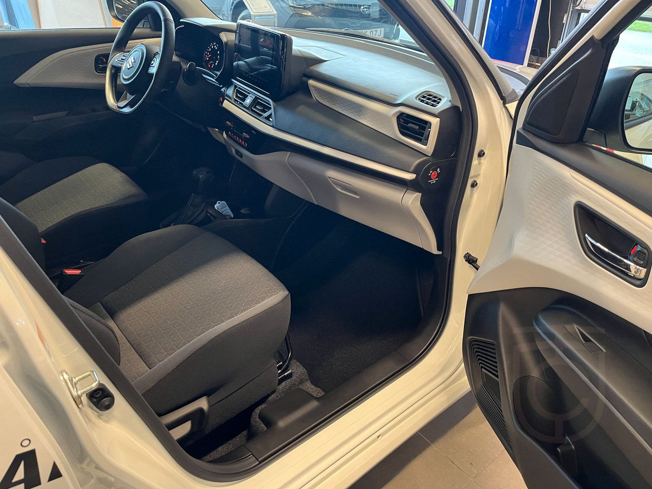 Suzuki Swift Hybrid CVT