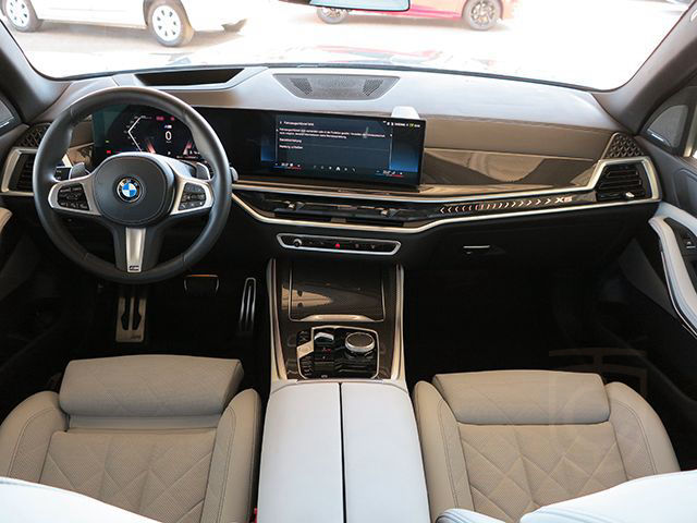 BMW X5 xDrive 30d Mild-Hybrid M Sport | Navi | LED