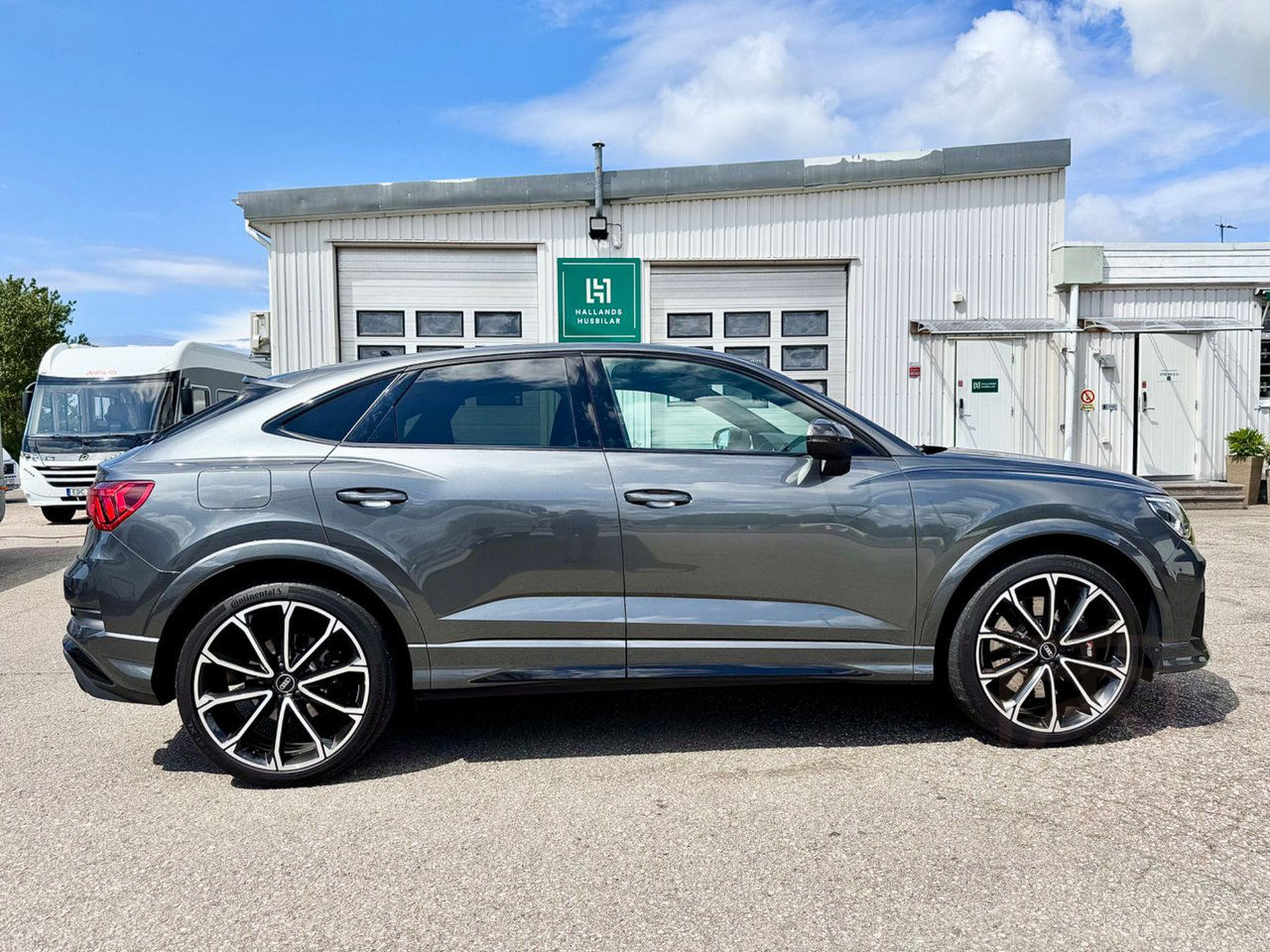 Audi RSQ3 Quattro