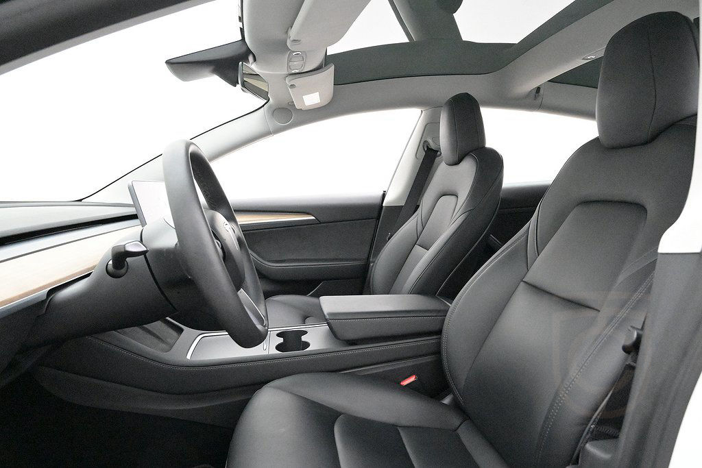 Tesla Model 3 Long Range AWD