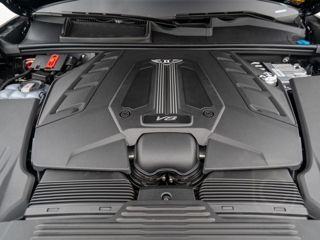 Bentley Bentayga Azure V8