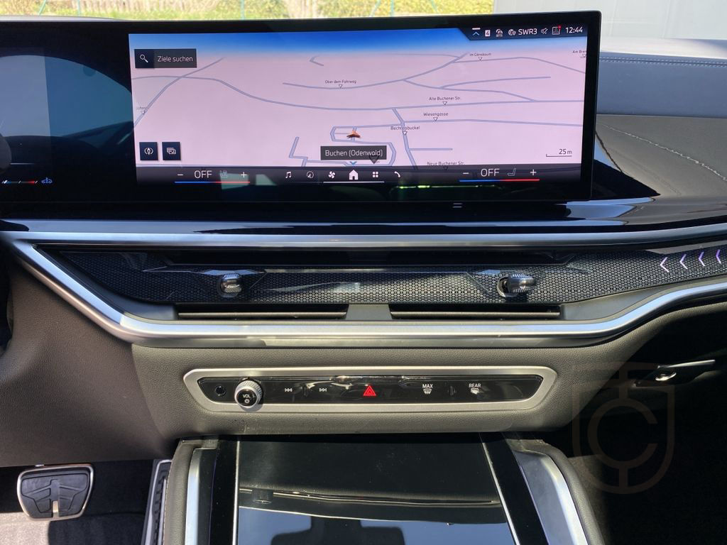 BMW X6 xDrive40d M Sport AHK/SHZ/MASSAGE/PANO-SKY/hk