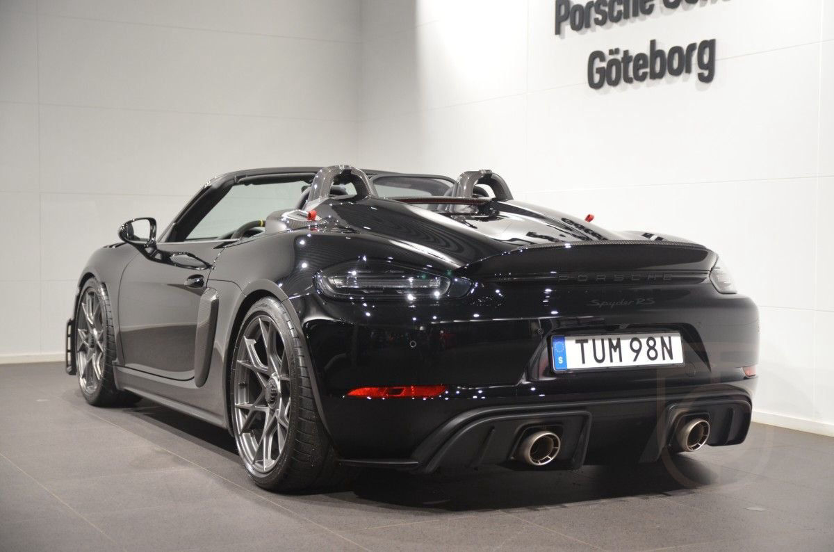 Porsche 718 Spyder RS