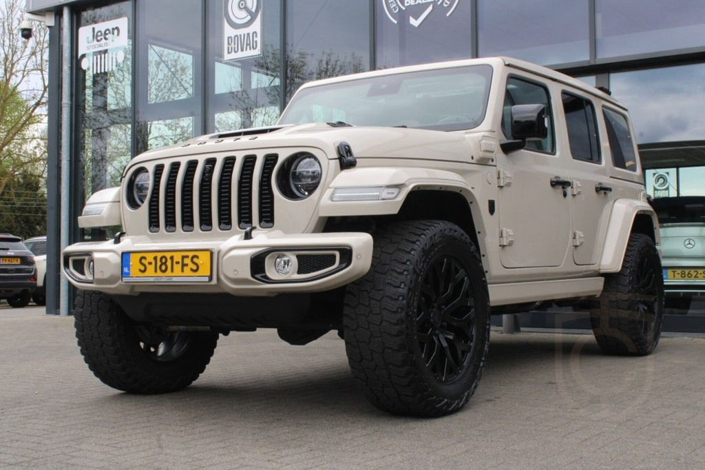 Jeep Wrangler BRUTE 4XE 380 PK SAHARA / Sky One Touch
