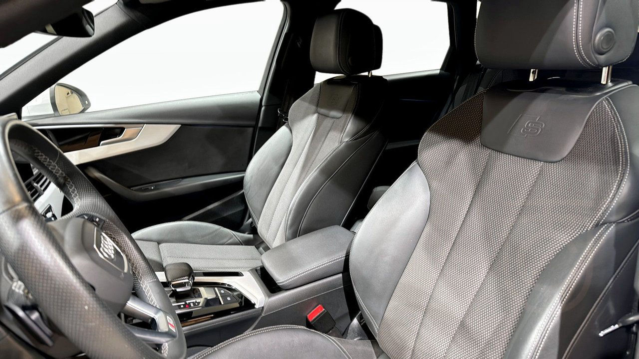 Audi A4 Avant 40 TFSI quattro S-line