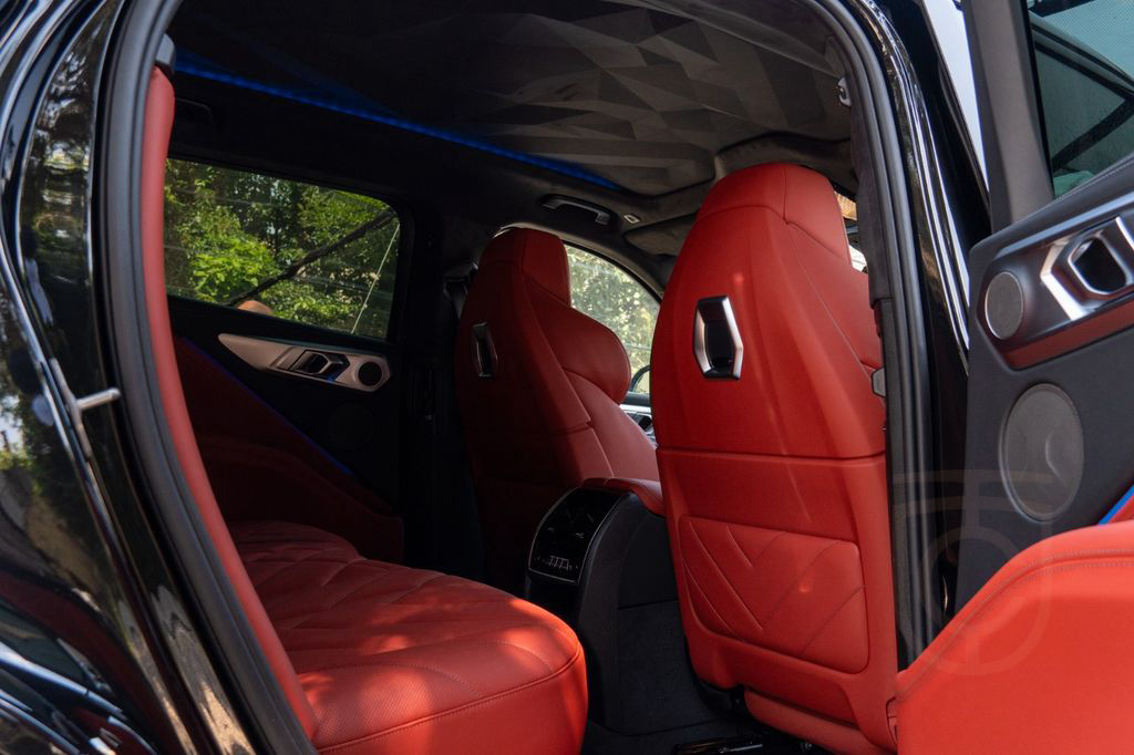 BMW XM 50e MASSAGE.SOFTC.DR.ASS.M FAHRWERK.360°.AHK