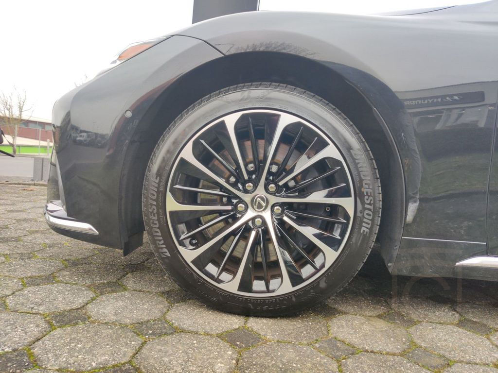 Lexus LS 500 h Luxury Line Fond Entertainment Massage