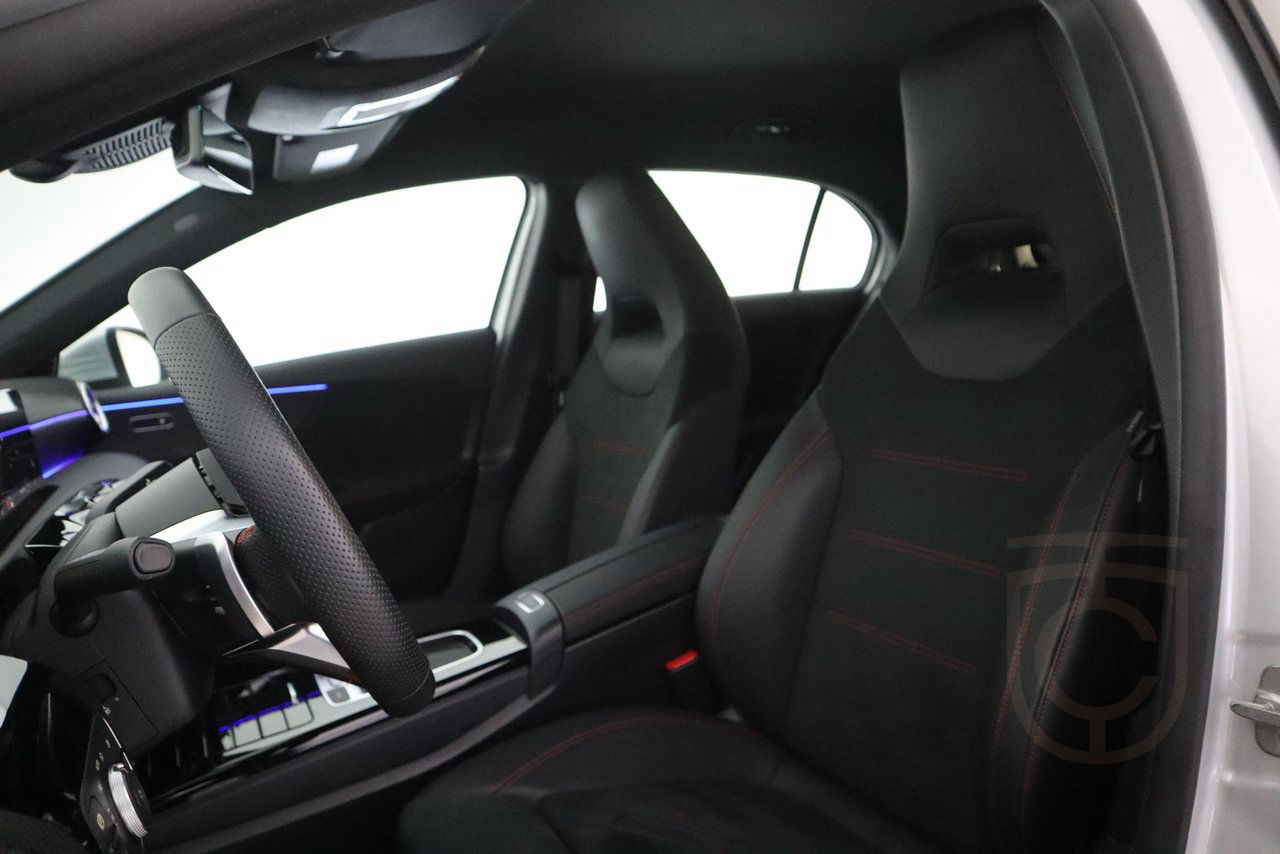 Mercedes-Benz A 250 4MATIC 7G-DCT AMG-Sport