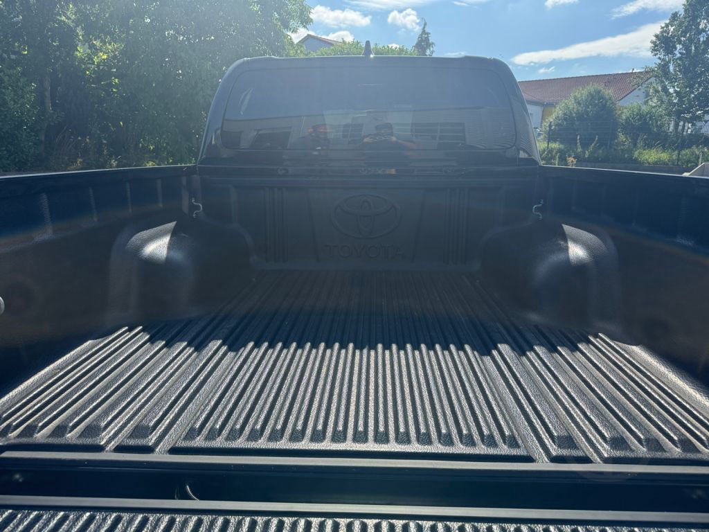 Toyota HiLux 4x4 Double Cab MHEV Autm. Invincible (AN1P