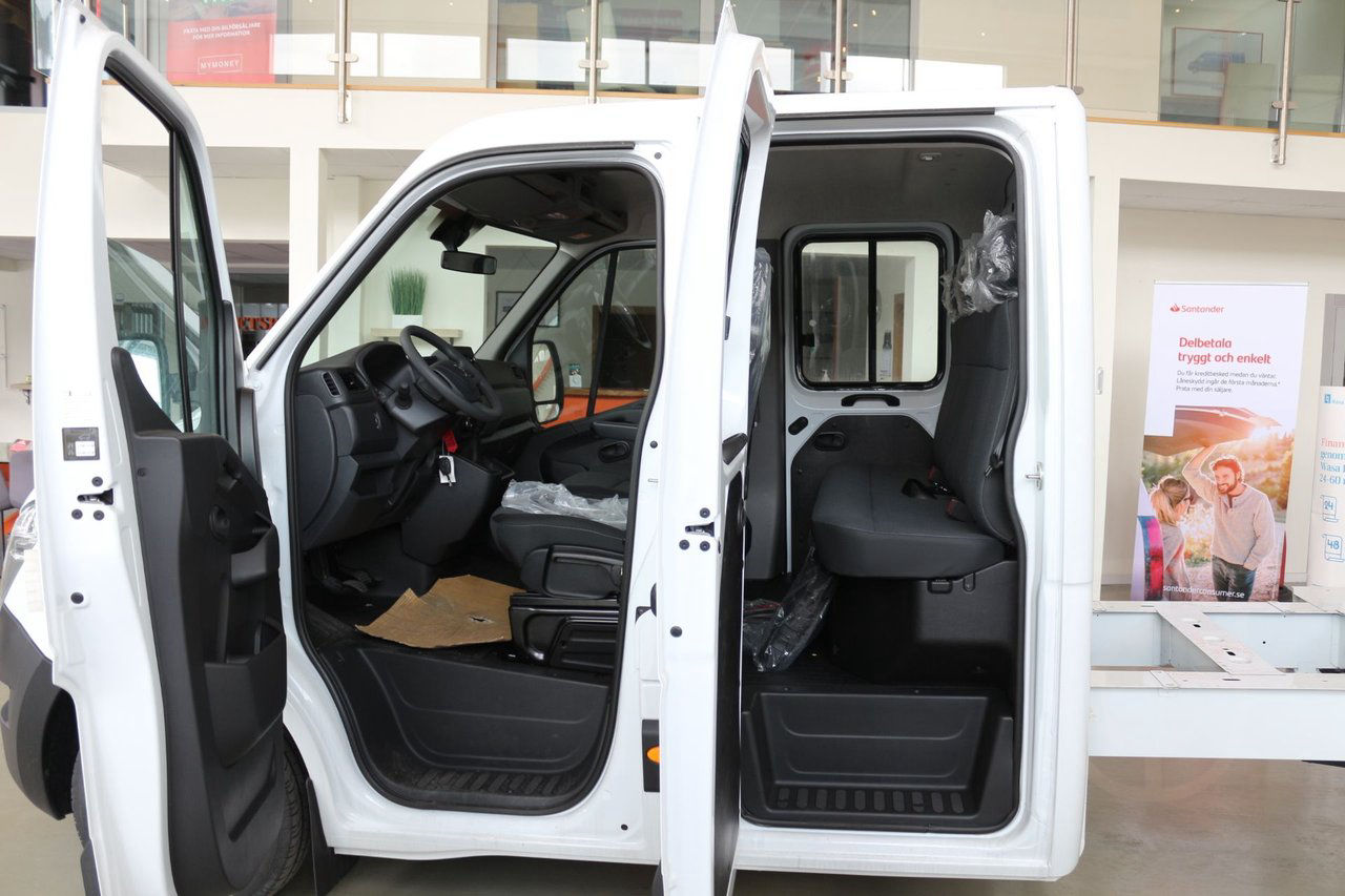 Nissan Interstar