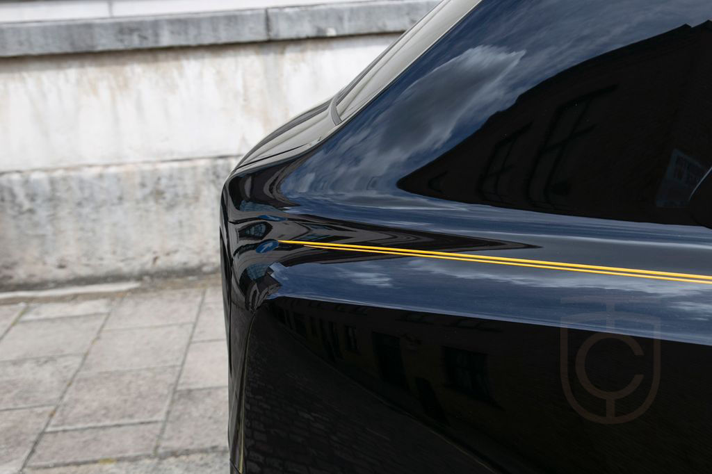 Rolls-Royce Cullinan - BLACK BADGE TRIM - STARLIGHT