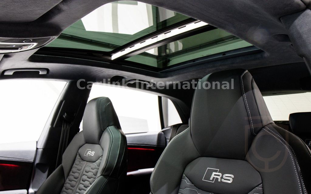 Audi RSQ8 PERFORMANCE-KERAMIK-AHK-SITZBELUFT.OLED
