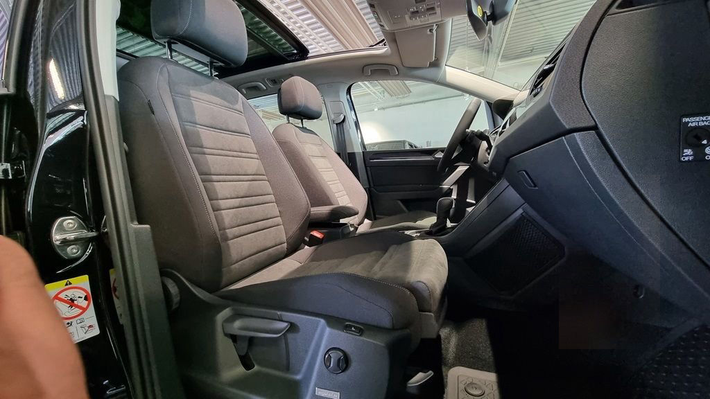 Volkswagen Touran R-Line 1.5 TSI DSG.