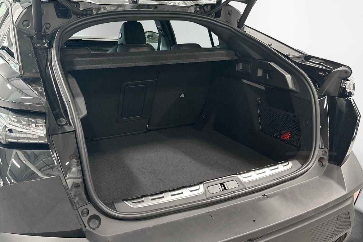 Peugeot 408 Hybrid 136 GT