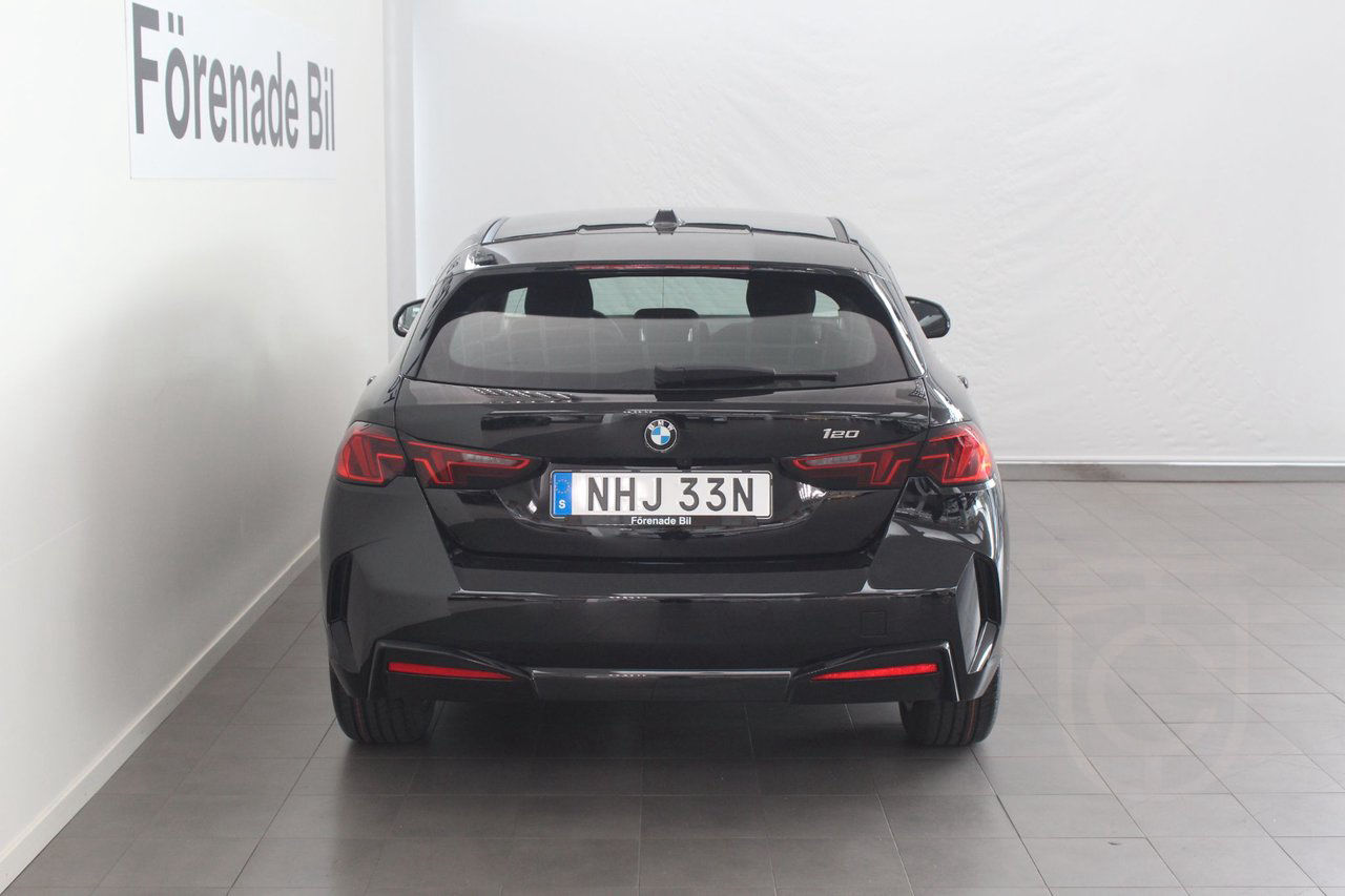 BMW 120 i Automat
