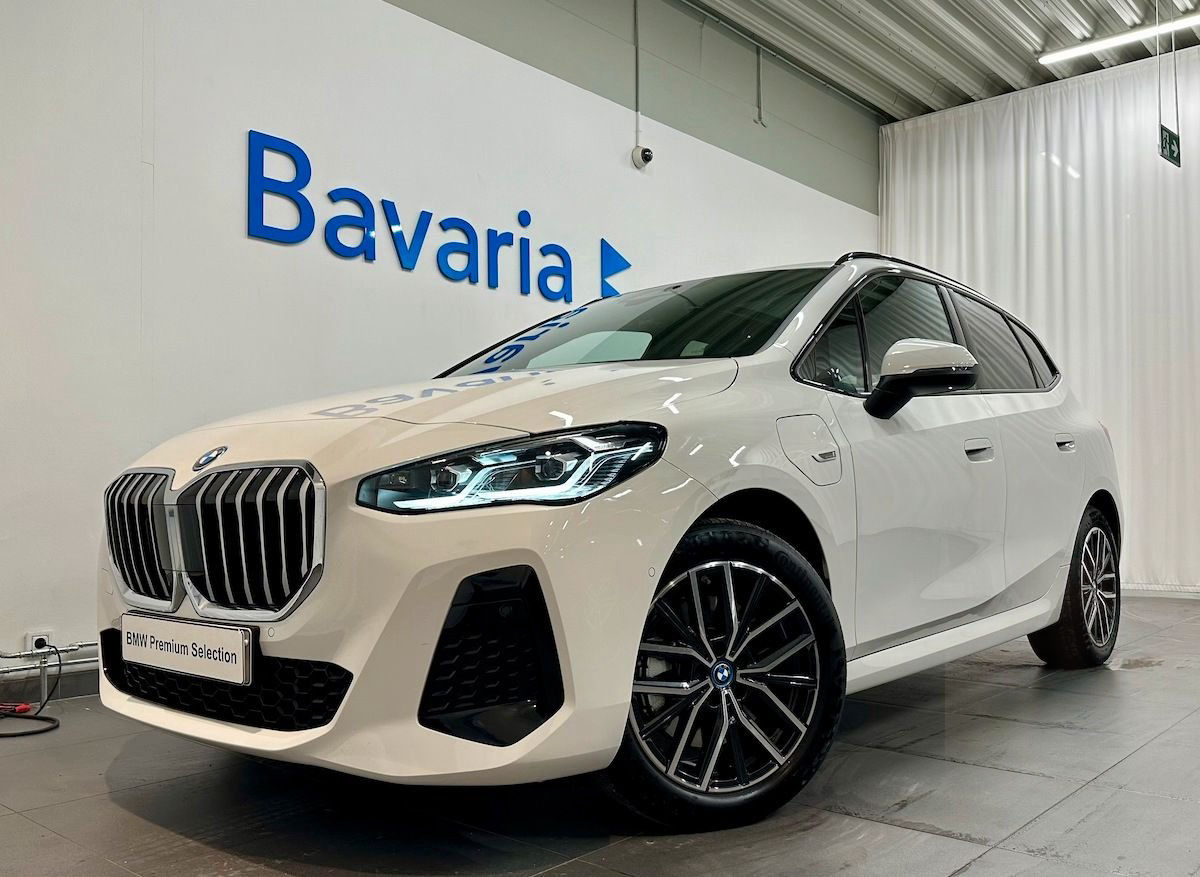 BMW 230 xDrive M-Sport Travel Premium