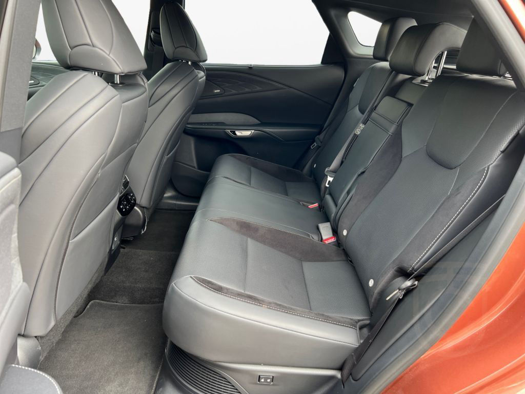Lexus RX 500h F SPORT+ PANORAMA Interieur Paket AHK