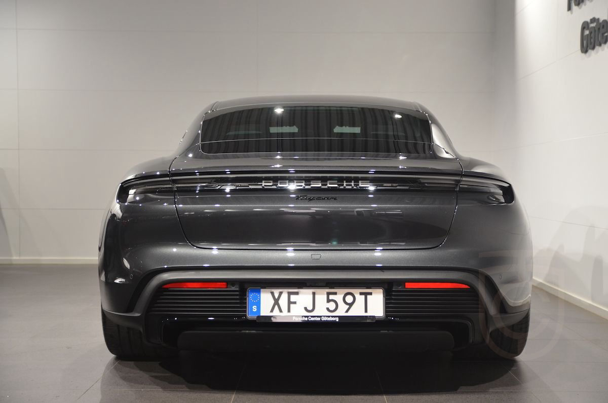 Porsche Taycan RWD