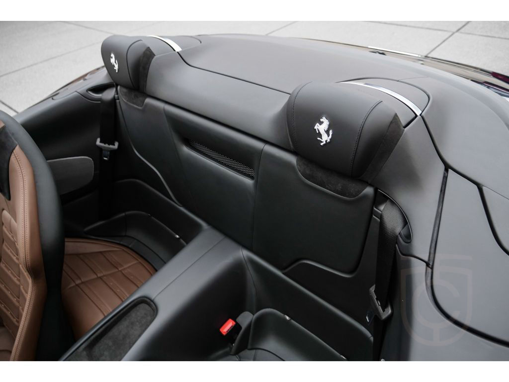 Ferrari Roma Spider *Carbon+LED*MagneRide*JBL*360°*