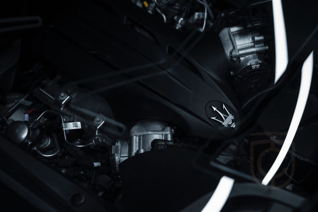 Maserati MC20 3.0 V6 DCT | Lift | Sabelt | Sunus Faber