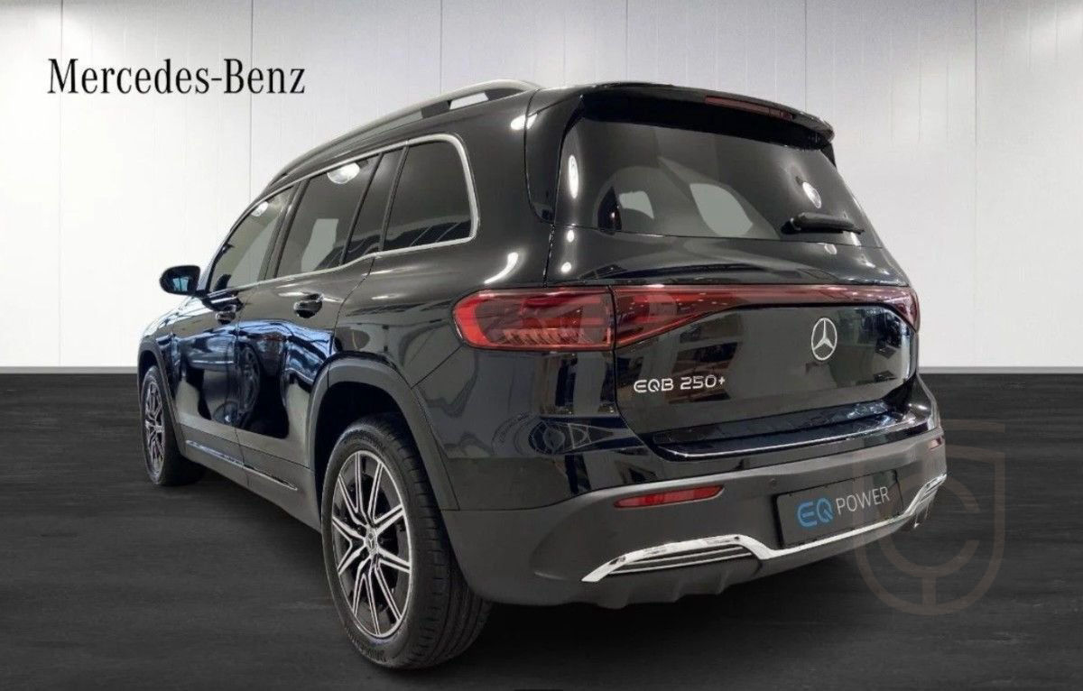 Mercedes-Benz EQB 250+