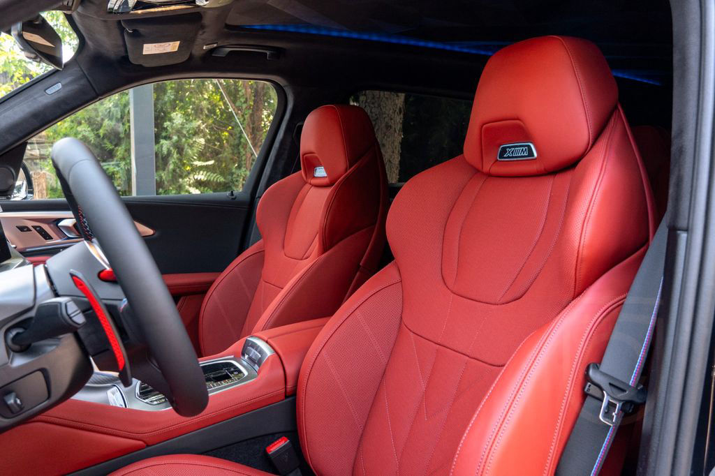 BMW XM 50e MASSAGE.SOFTC.DR.ASS.M FAHRWERK.360°.AHK