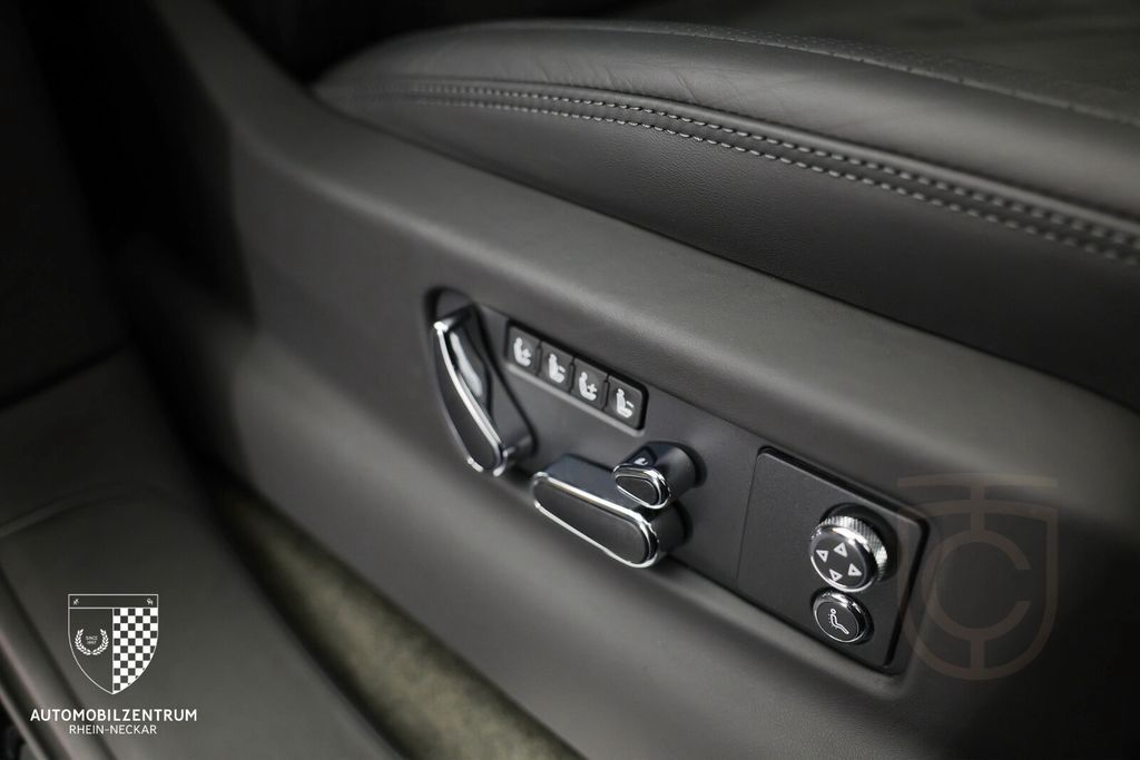 Bentley Bentayga S Touring/Naim/RearSeat/Carbon/Standhz