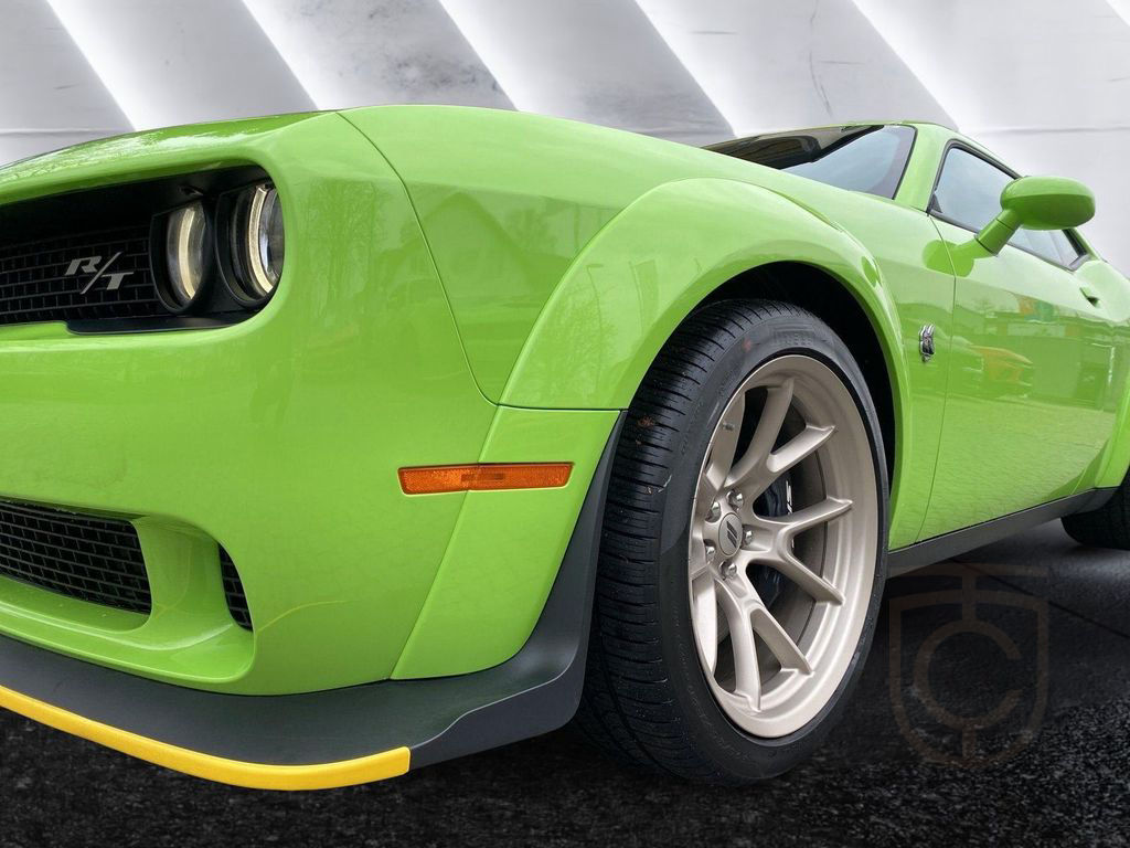 Dodge Challenger R/T V8 Scat Pack 392 Widebody Swinger