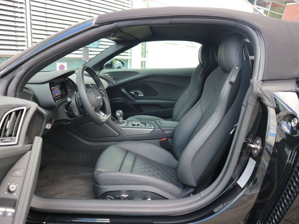 Audi R8 Spyder 5.2 FSI RWD performance B&O*RFK