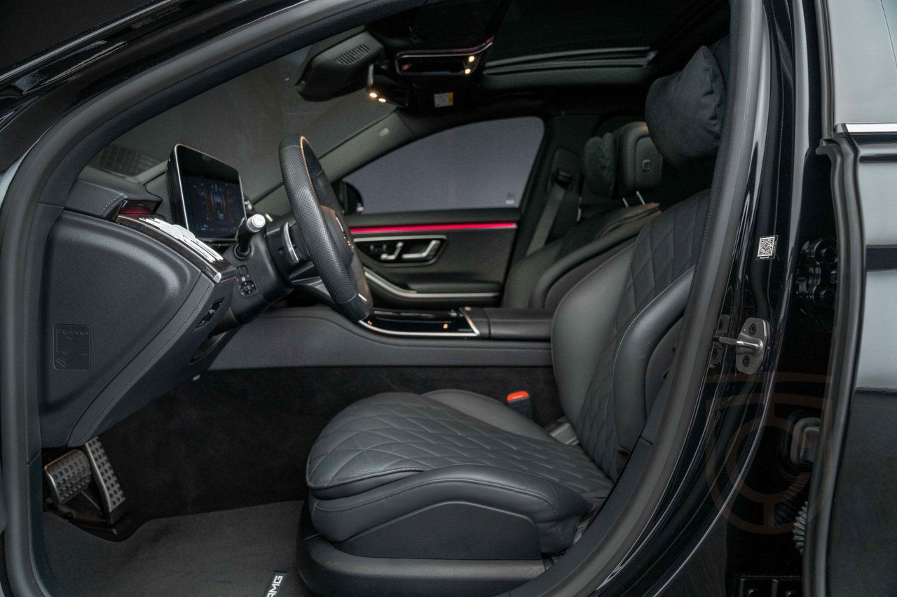 Mercedes-Benz S 580 e 4M AMG
