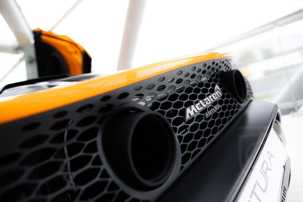 McLaren Artura Spider 3.0 V6 Plug-In | Performance | Car