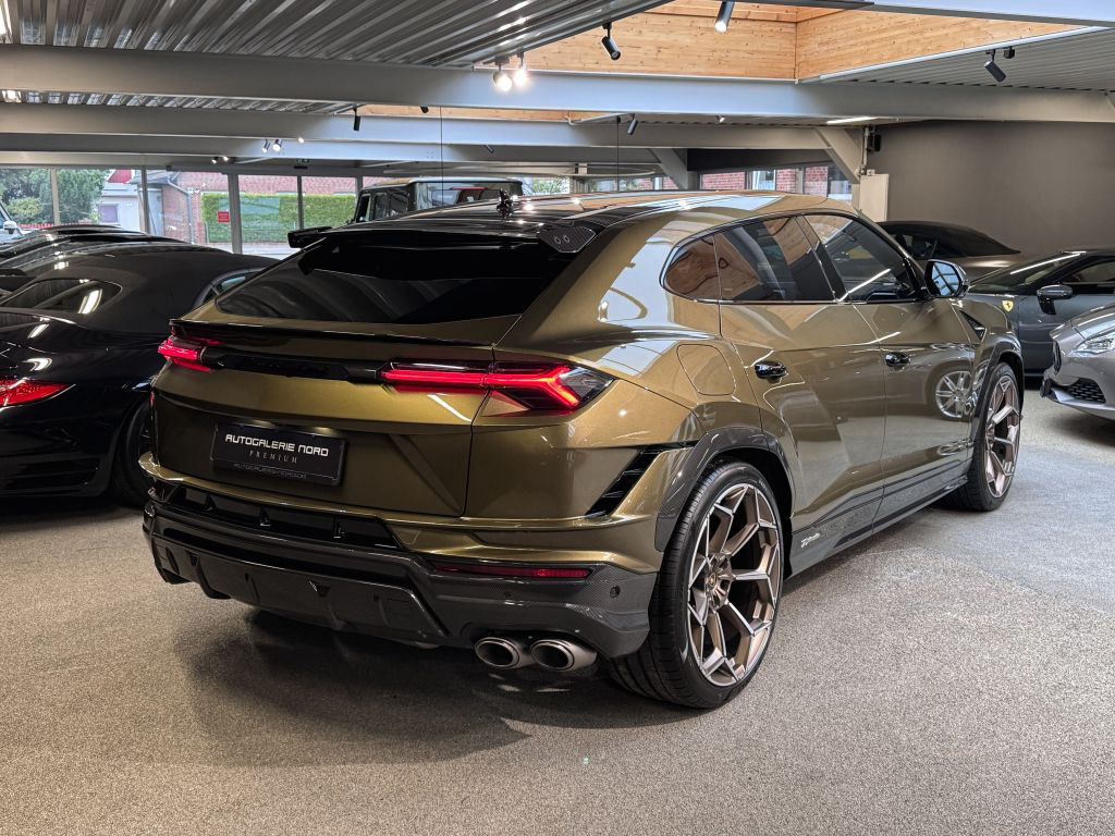Lamborghini Urus Performante