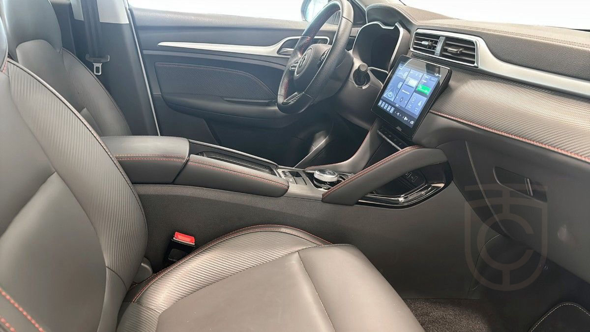 MG ZS EV LUXURY