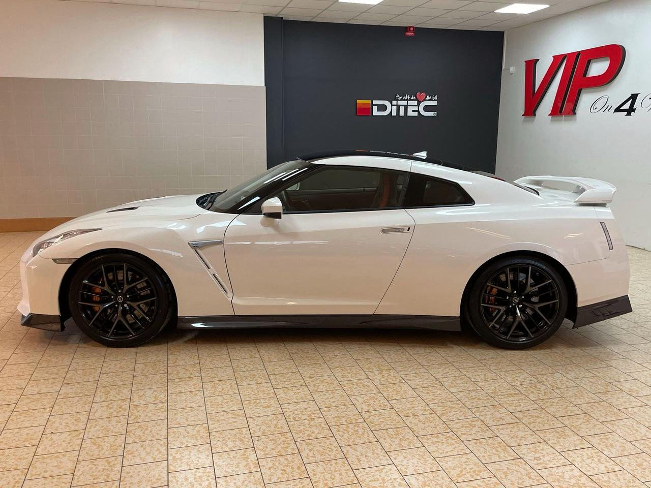 Nissan GT-R 3.8 (635hk) V6 4x4 DCT En ägare Sv-Såld